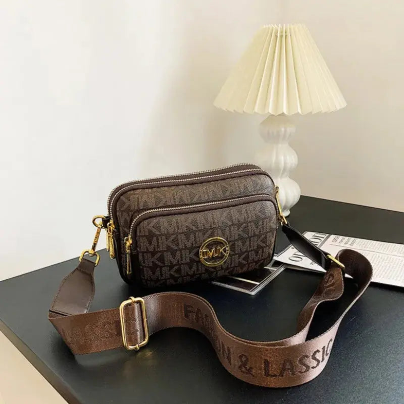 2024 Vintage Shoulder Bag Women Printed Letter Crossbody Chest Bag With Adjustable Strap Designer Luxury Soft Leather Waist Pack Streetsharks