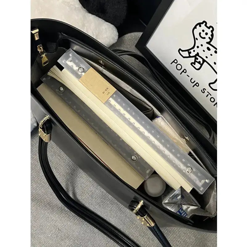 Black PU Tote Bag 2024 New Women's High Capacity Minimalist Zipper Shoulder Bag Classic Fashion Classroom Commuter Handbag Tide Streetsharks