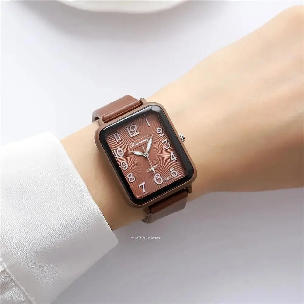 Fashion Lady Hot Sales Brands Watches Leisure Rectangle Digital Simple Women Quartz Watch Sports Silicone Strap Ladies Clock Streetsharks