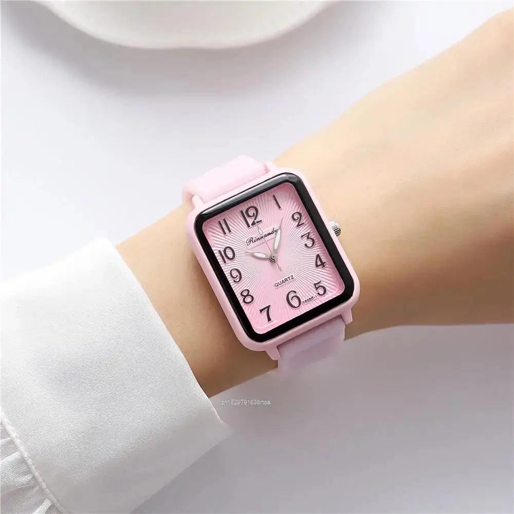 Fashion Lady Hot Sales Brands Watches Leisure Rectangle Digital Simple Women Quartz Watch Sports Silicone Strap Ladies Clock Streetsharks