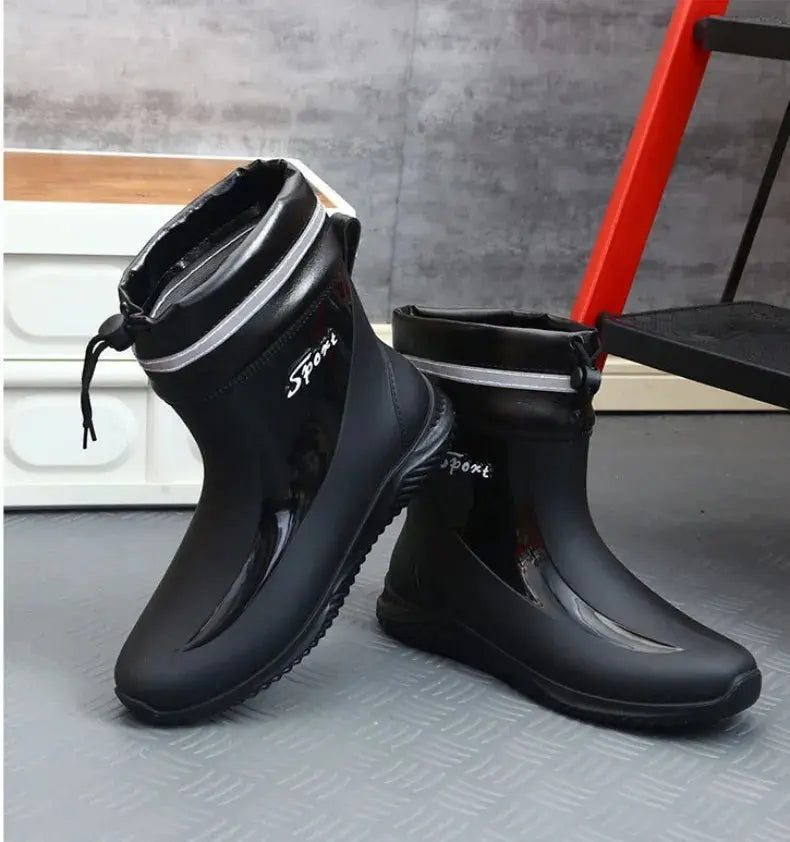 New Mens Rain Boots  Anti-slip Wear-resistant Outdoor Waterproof Shoes Streetsharks