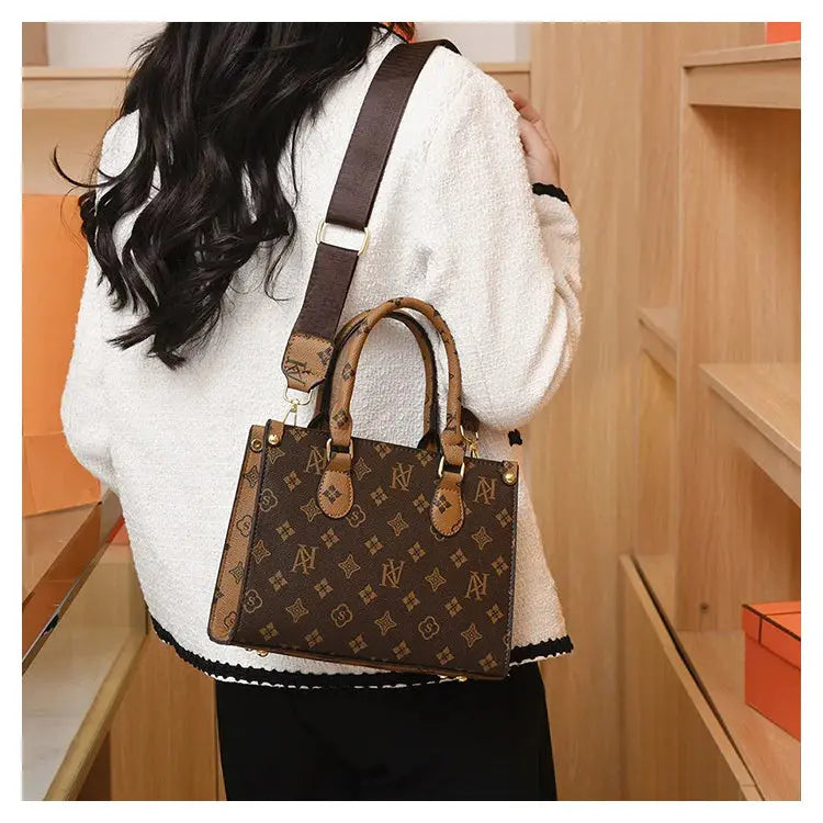 New Women Handbags Bag for 2024 women Female luxury designer shoulder bags Large capacity fashion casual shoulder crossbody bag Streetsharks