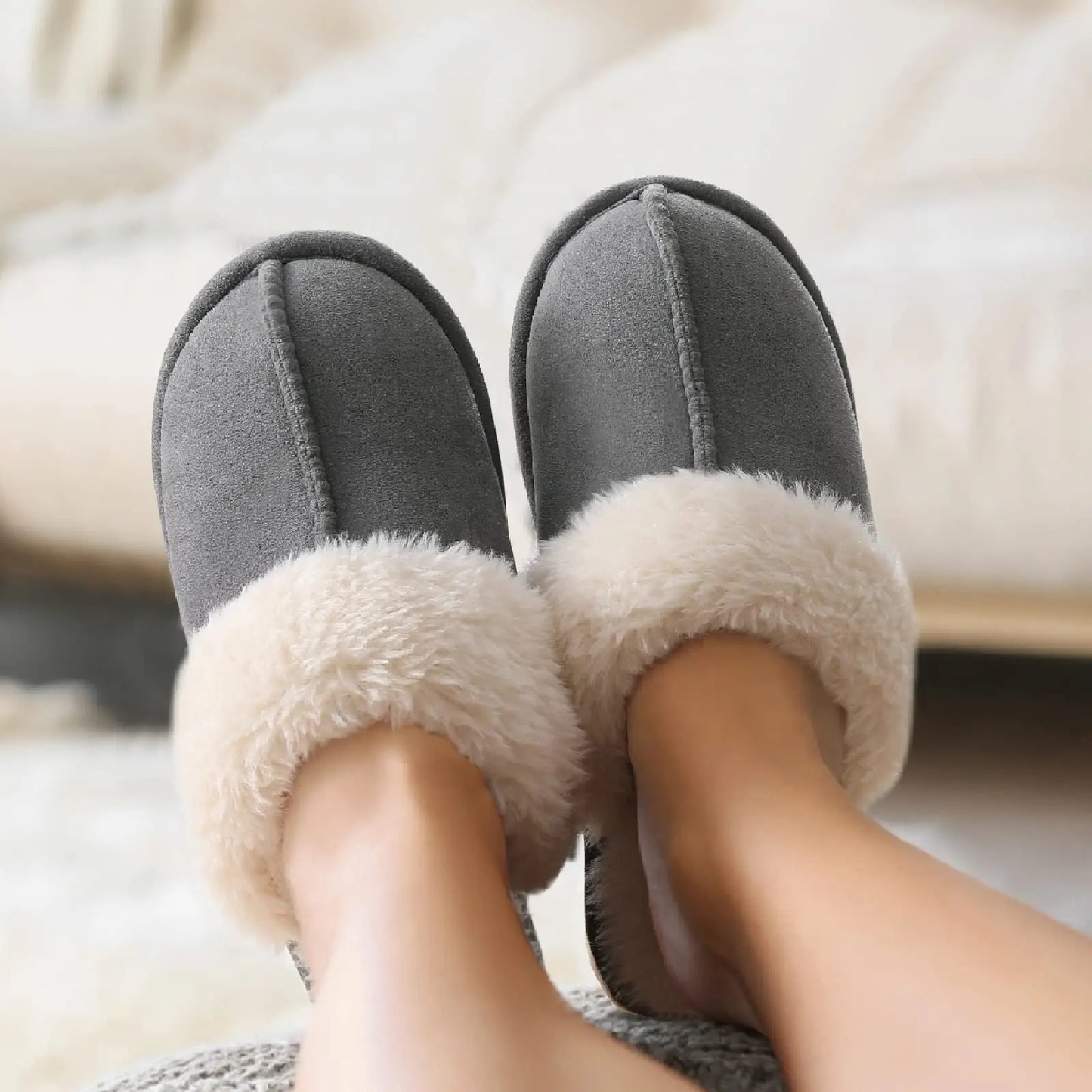 New Winter Fuzzy Women Slippers Indoor Soft House Shoes Fashion Brand Fluffy Suede Women Shoes Outdoor Antiskid Flat Slippers