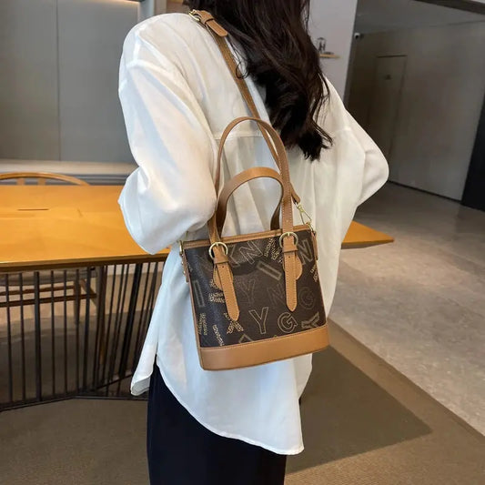 Summer New Fashion Trend Temperament Women's Single Sholder Crossbody Bags Simple Leisure Hundred Ladies Commuter Bucket Bags Streetsharks