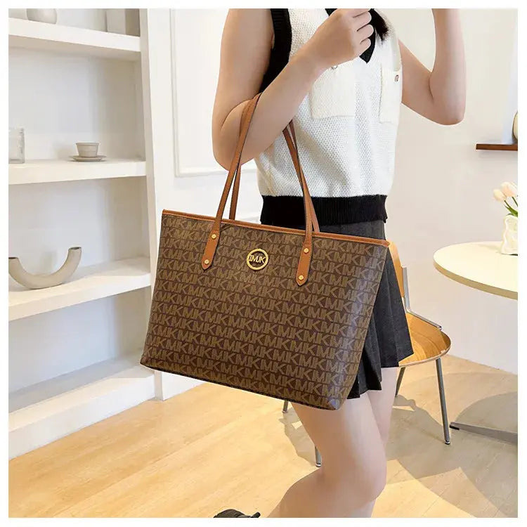 Women's Luxury Handbag 2024 New Fashion Letter Printed Tote Bag Versatile Large Capacity One Shoulder Diagonal Straddle Bag Streetsharks