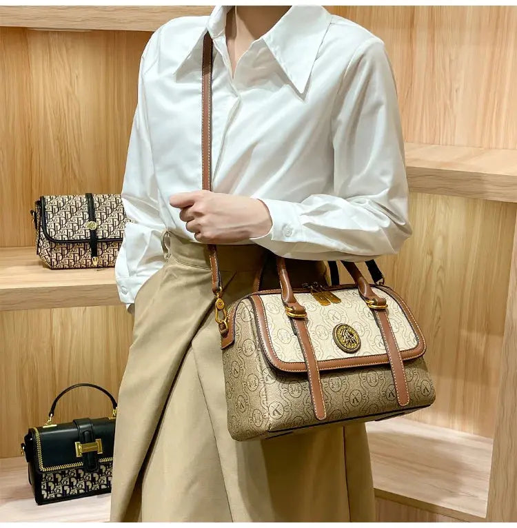 Women's handbag light luxury brand handbag new 2024 high-end leather shoulder bag designer retro crossbody bag fashionable Streetsharks